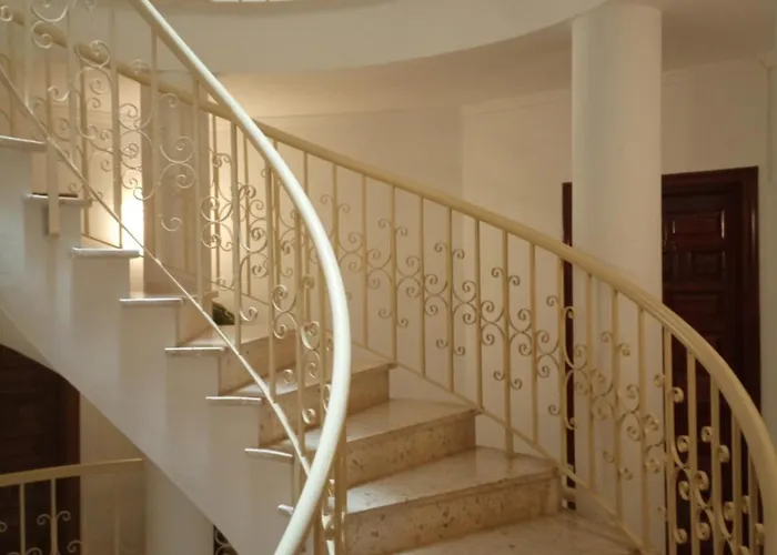 Estudio Alfil-piscina * دينايا